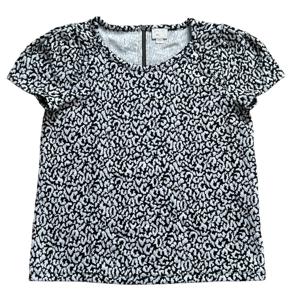 Anthropologie Blouse Size Medium Black and White Zip‎ Back Jacquard Postmark